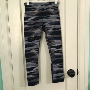 WunderUnder Lululemon Camo Leggings